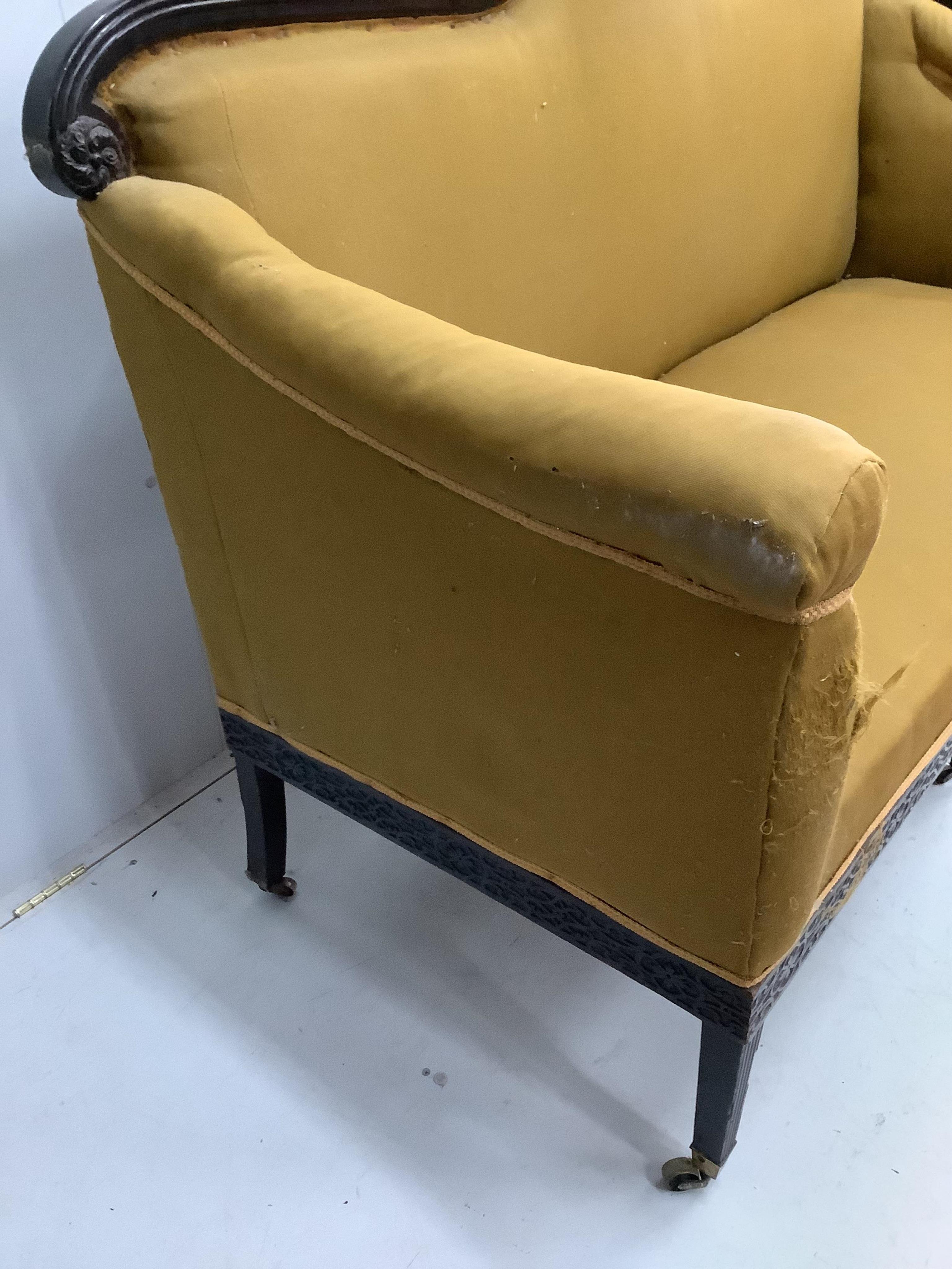 A George III mahogany settee, width 160cm, depth 70cm, height 116cm. Condition - fair